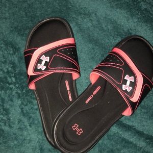 under armour slides.